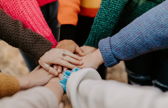 Hannah busing Zyx1b K9mqm A unsplash